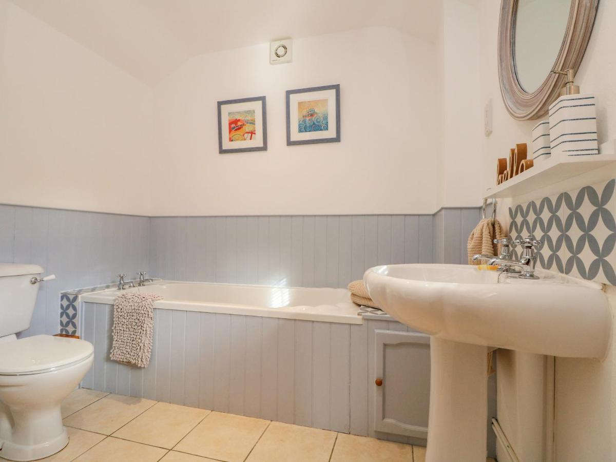 Pond Cottage ترورو المظهر الخارجي الصورة