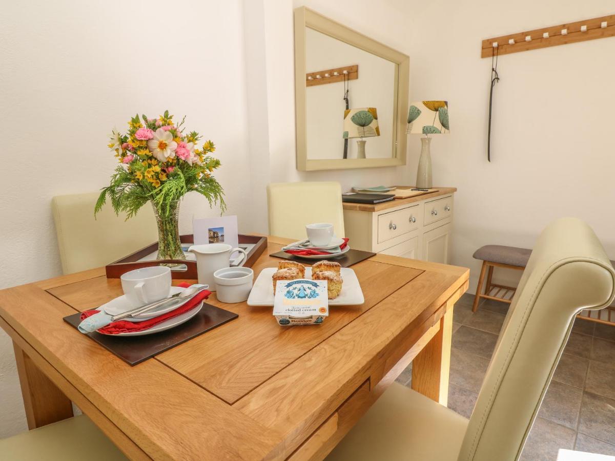 Pond Cottage ترورو المظهر الخارجي الصورة